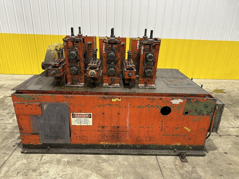 3 STAND X 2.5&quot; X 12&quot; ROLLSPACE DAHLSTROM MODEL 500-10-OB ROLLFORMER: STOCK #22622