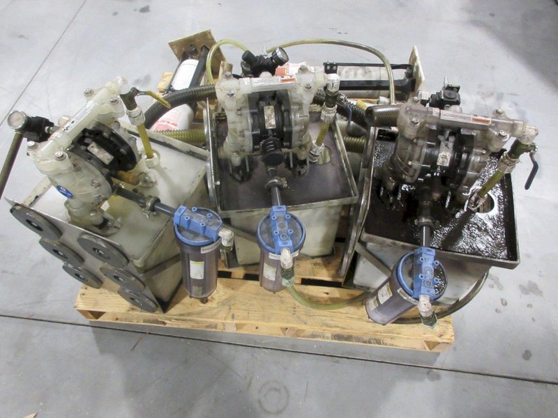 Keller - TKO-6 6 Gallon Tramp Oil Separator Unit (3) &amp; TKO Bag Filter BA-0475-TKO (4)- Auction Item