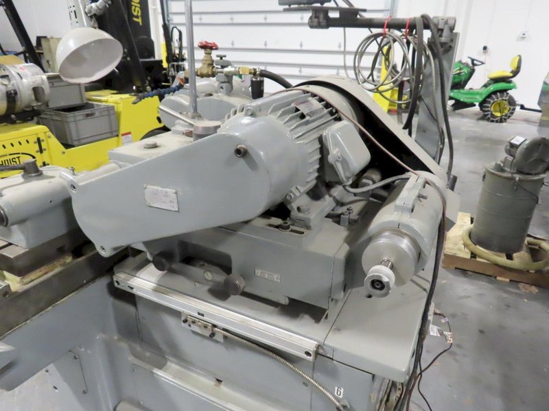 Universal ID/OD Grinder with 2-Axis DRO with ID Grinding Attachment and Acu-Rite 2-Axis DRO- Auction Item