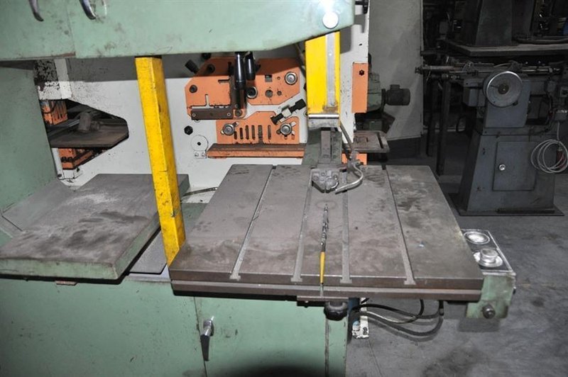 Batens - Vertical saw