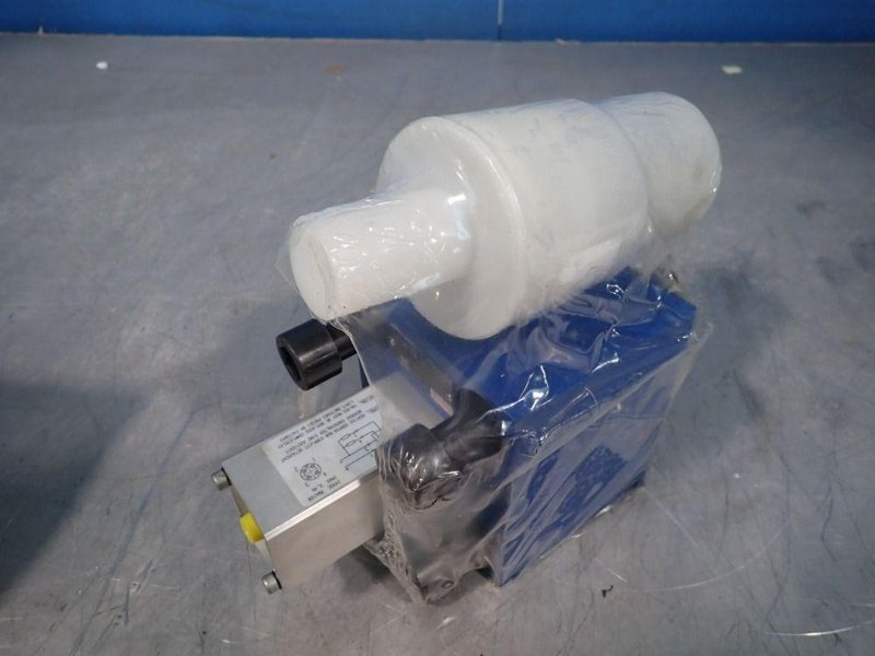 REXROTH HYDRAULIC LOGIC VALVE   -  R900938107