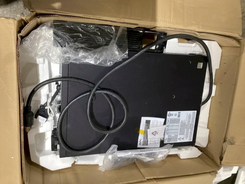 APC SMX3000RMLV2U 3000VA 2700 Watts 7 Outlets 120V Smart-UPS NEW