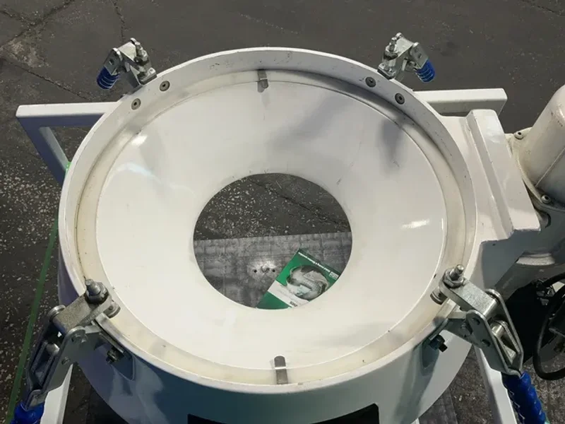 RUSSELL 22” COMPACT SIEVE  -  17240