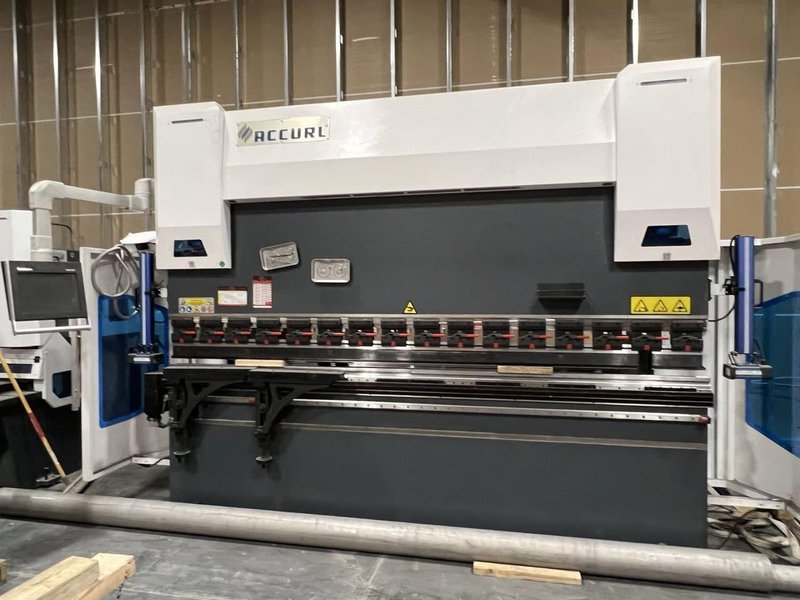 150 Ton x 10′ Accurl 5-Axis CNC Press Brake, 2021 – Backgauge, Laser Safety System, Crowning