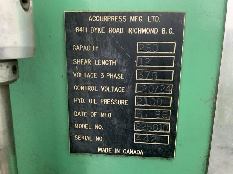 12' X 1/4" ACCURSHEAR MODEL 825010 HYDRAULIC SQUARING SHEAR: STOCK #80969