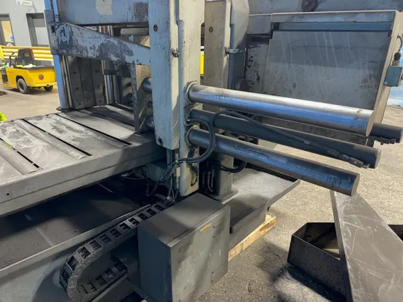 HYD-MECH 32” X 16” HORIZONTAL BAND SAW  -  M-16A