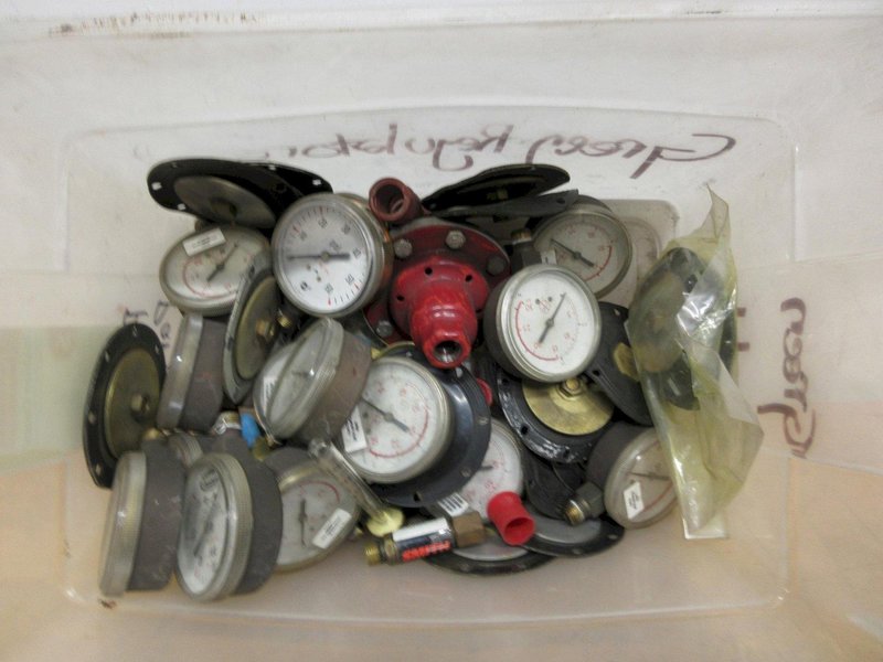 Smith's and Other Assorted Gas Guages, Valves, Orings, Filters and Parts- Auction Item