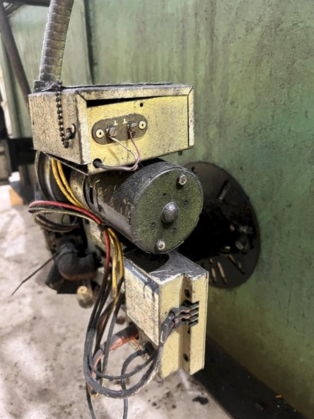 1998 DAYTON DUAL ZONE GAS POWERED PRE-HEAT DIE OVEN, WITH DIGITAL TEMP CONTROLLER: STOCK #20215