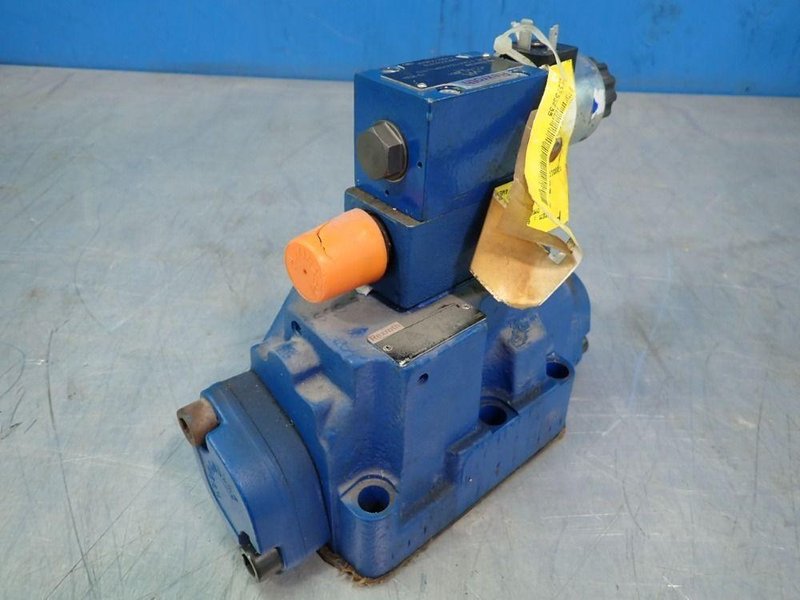 REXROTH HYDRAULIC DIRECTIONAL CONTROL VALVE   -  R901045541