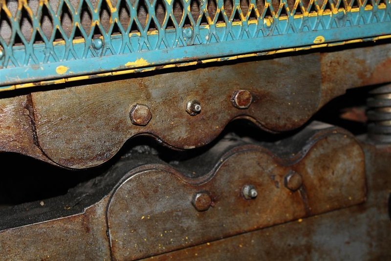 TISHKEN 12&#039; ROLL STRAIGHTENER: STOCK #61590