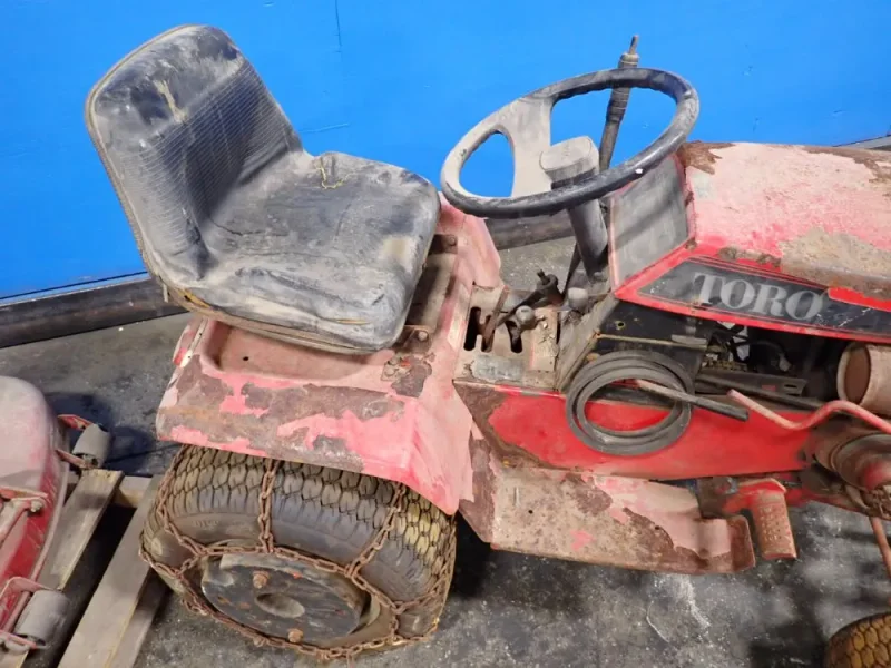 TORO LAWNMOWER W/ ATTACHMENTS