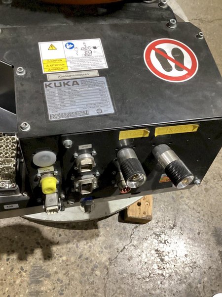 KUKA KR 120 R1800 nano Robot w/ KR C4 NA Controls, Missing Cable Set USED