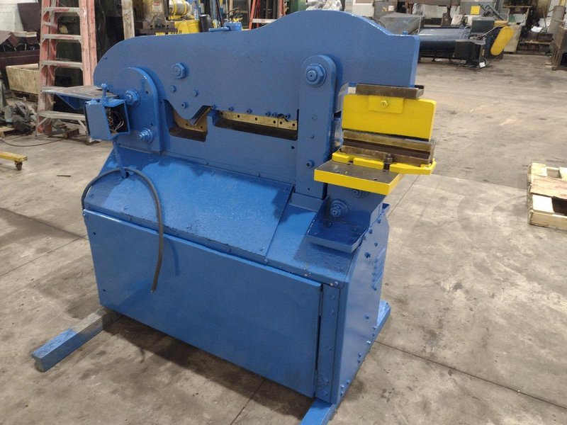 50 TON PIRANHA MODEL #P50 HYDRAULIC IRONWORKER: STOCK #23214