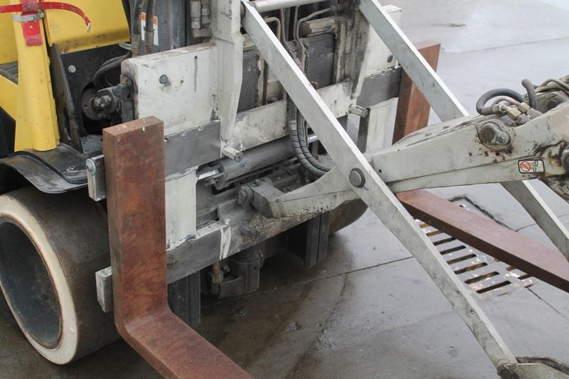 4400 LBS HYSTER LP GAS FORKLIFT: STOCK #63860