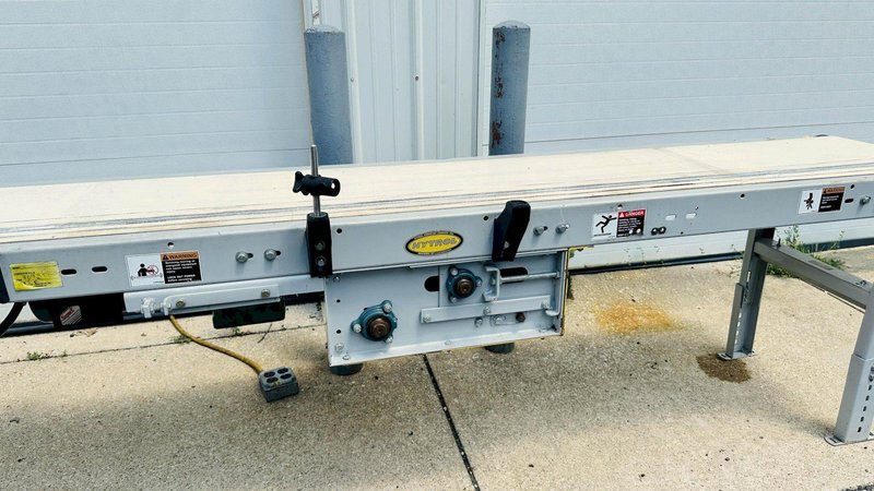 Hytrol Conveyor  |  16” x 114” Flattop Belt