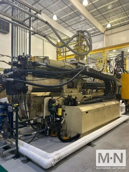 825 TON 269 OZ HUSKY MODEL G750RS`140/130 INJECTION MOLDING MACHINE MFG 200/2002 (2) AVAILABLE