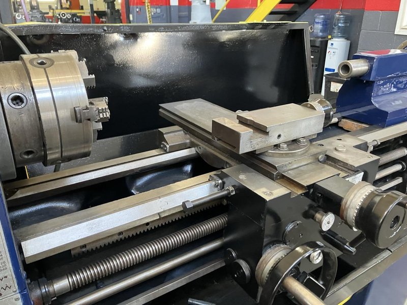 15″ x 40″ Clausing Colchester 15 Lathe, 1975