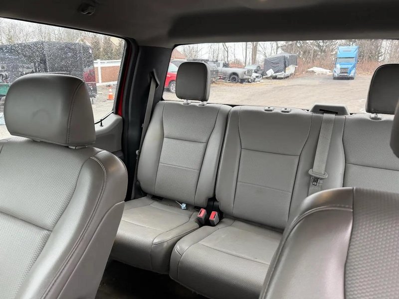 Ford F550 Flatbed Truck, 2019 – w/ Switch-N-Go Hoist