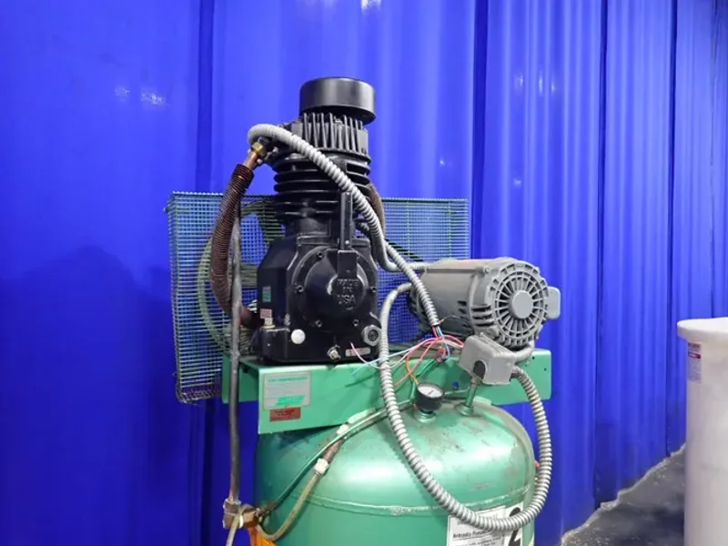 SPEEDAIRE 115 GAL AIR COMPRESSOR   -  5F5652