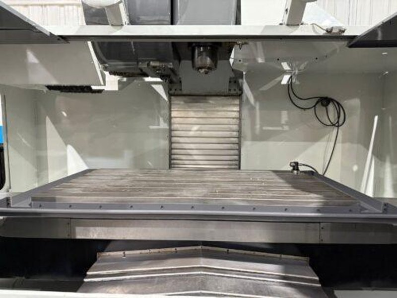 Haas VF-8/50 CNC Vertical Machining Center – 50 Taper Mill