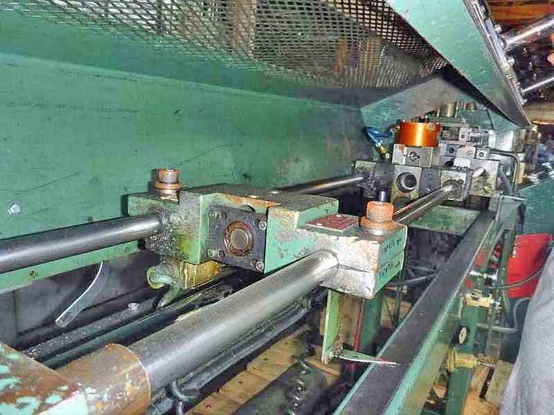 Tube Straightener &amp; Cutoff, Oak, 1.125&quot; Dia.