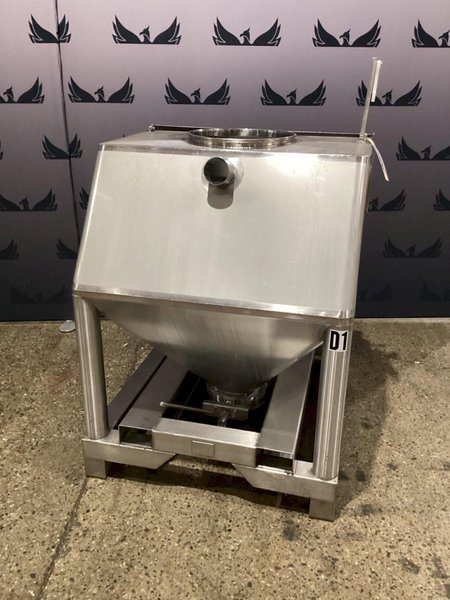 G2MH STAINLESS STEEL IBC BIN 304 CONE HOPPER SANITARY USED