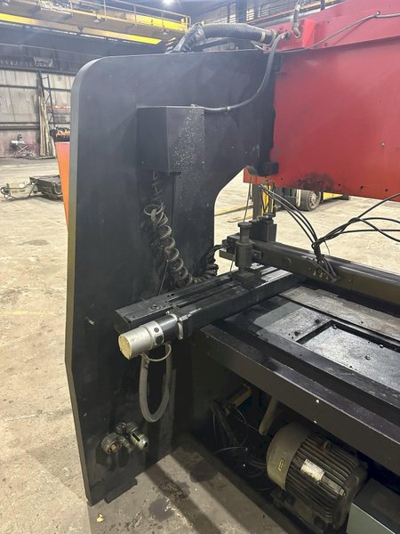 80 TON x 8' AMADA MODEL #RG-80 HYDRAULIC PRESS BRAKE NC9-EX CONTROL: STOCK #19753