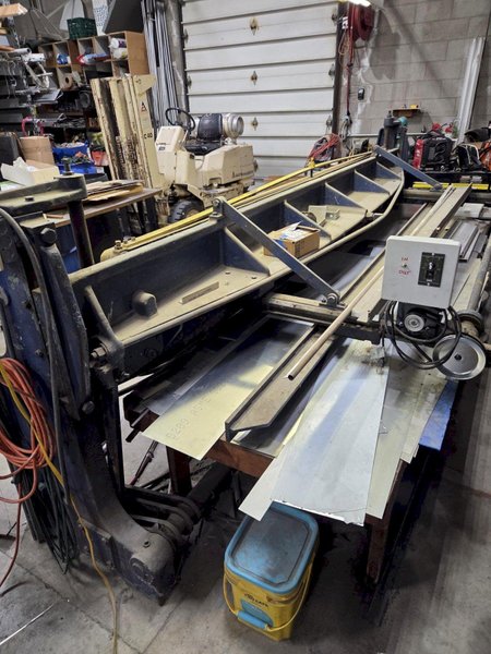 12′ x 18 Gauge Wysong A-144 Pneumatic Shear – Backgauge