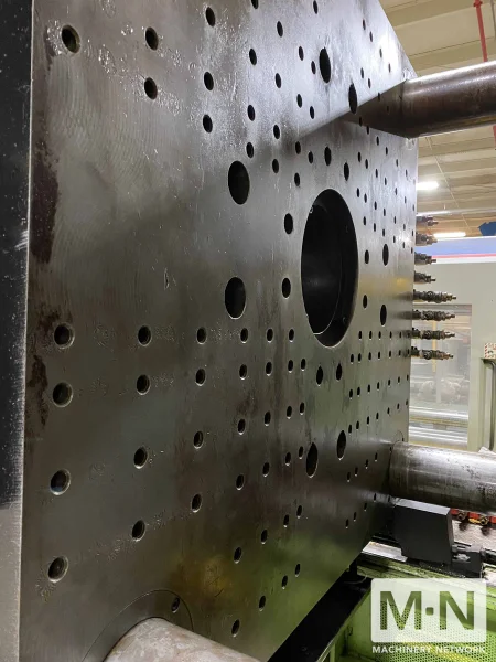 610 TON 105 OZ ENGEL MODEL CL4550/610 INJECTION MOLDER MFG 2005