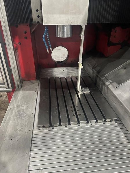 Roders RFM 600 Precision High Speed Vertical Machining Center