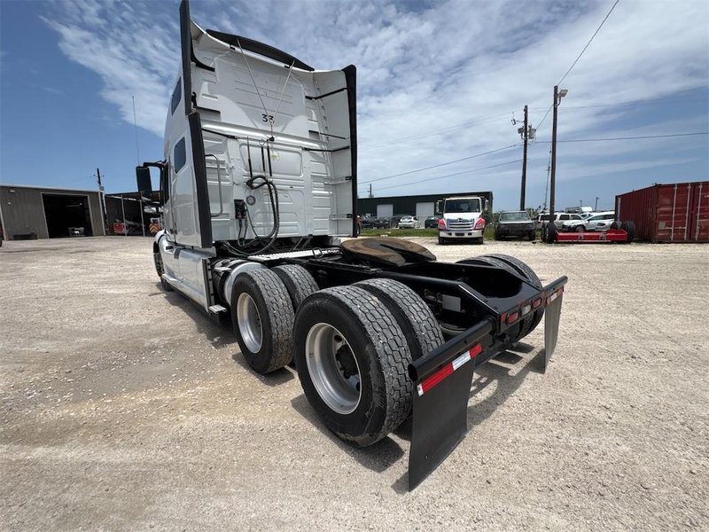 2022 Volvo VNL64T 760 4V4NC9EH9NN602667