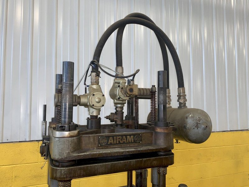 12 TON AIRAM 4-POST DUAL VALVE CUTOFF PRESS: STOCK #13723