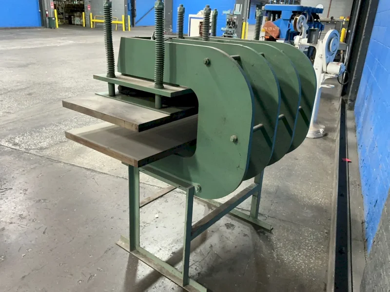 TYLER MACHINERY COMPANY 64 X 20 X 6 PANCAKE PRESS