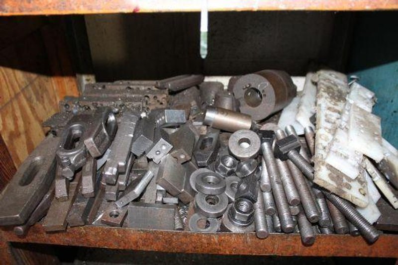 2.5&quot; DEVLIEG 2B-36 SPIRAMATIC HORIZONTAL BORING MILL W/ TOOLING. STOCK # 0881425