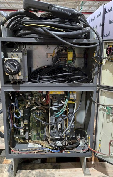 FANUC R-2000IB/210F + R30IB ROBOT ARM AND CONTROL CABINET USED