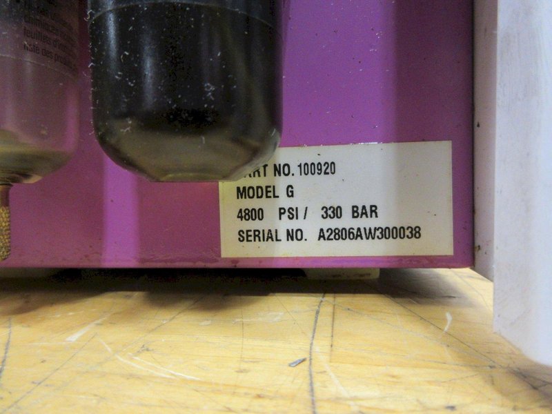 Hytec Air Powered Hydraulic Pump W/ Hose &amp; Connectors 4800 PSI- Auction Item