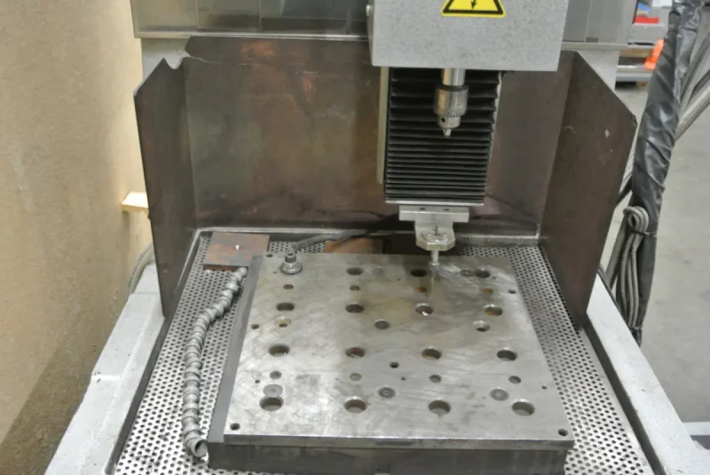 2000 CURRENT EDM EDMDRILL ST300 | EDM, Wire, CNC