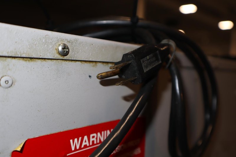 MistBuster 500 Industrial Mist Collector / Air Filtration System (2)- Auction Item