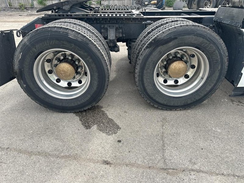 2022 Volvo VNL64T860 4V4NC9EJ2NN303105