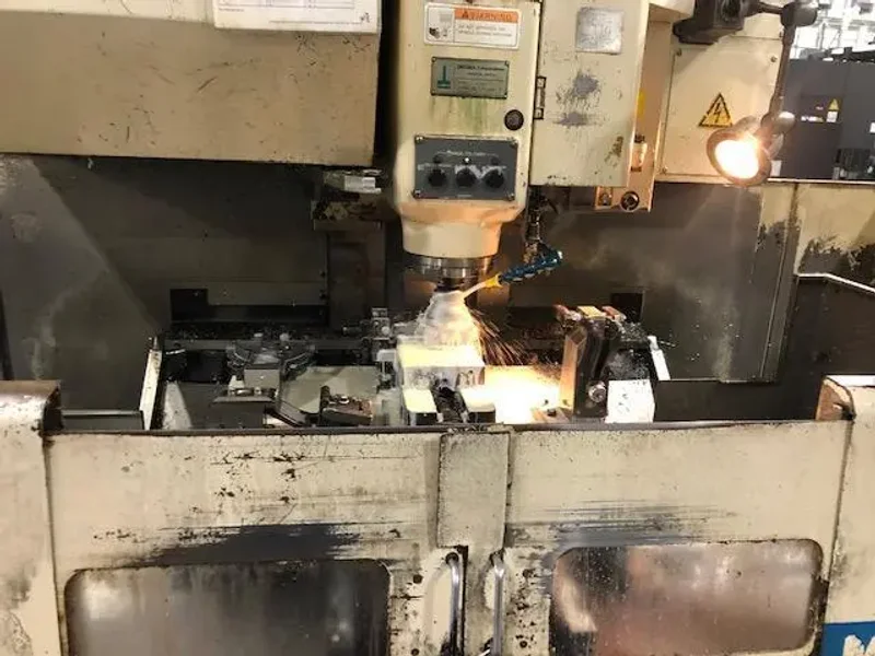 1996 OKUMA MC40VA | Machining Centers, Vertical