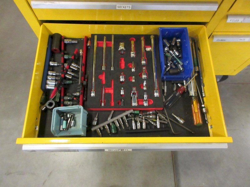 Kennedy 15-Drawer Locking Tool Chest, Portable with Keys and Contents- Auction Item