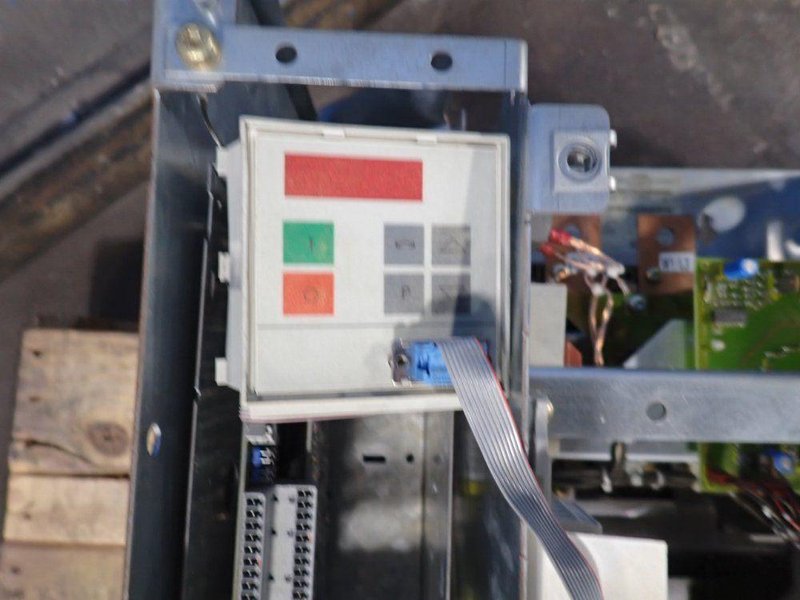 SIEMENS AC DRIVE  -  6SE7032-1EG20-Z