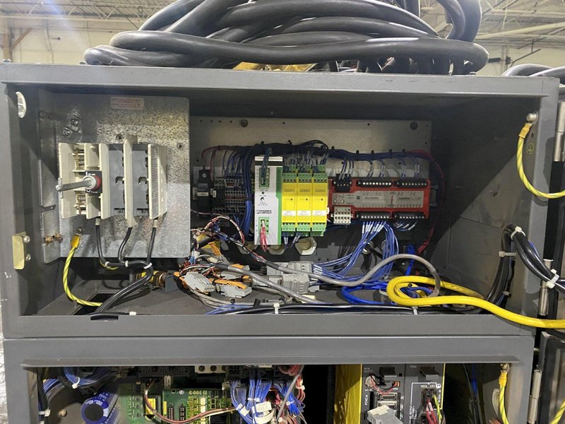 FANUC – ArcMate 100iC/6L w/ R-30iA Controls PARTS ONLY