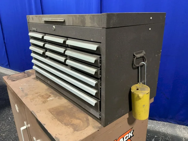 KENNEDY, KNAACK 13 TOOL BOX COMPARTMENTS, 4 TOOL CABINET DRAWERS MACHINIST TOOL BOX, JOBMASTER ROLLING WORKBENCH ASSEMBLY  -  JOBMASTER 44
