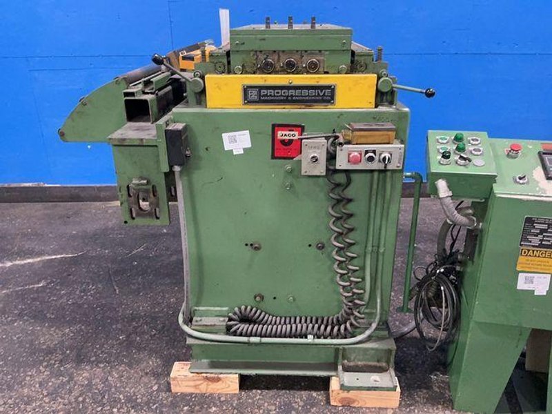 PROGRESSIVE MACHINERY &amp; ENGINEERING CO. 36” W STRAIGHTENER  -  SMX30