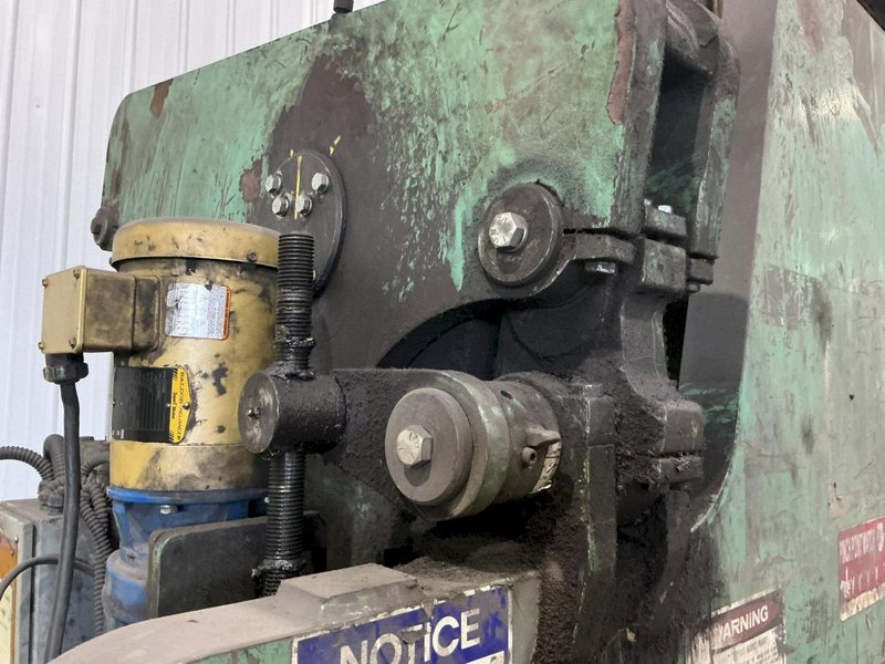 130 TON X 20' ACCURPRESS MODEL #713020 HYDRAULIC PRESS BRAKE: YOBRO #25003