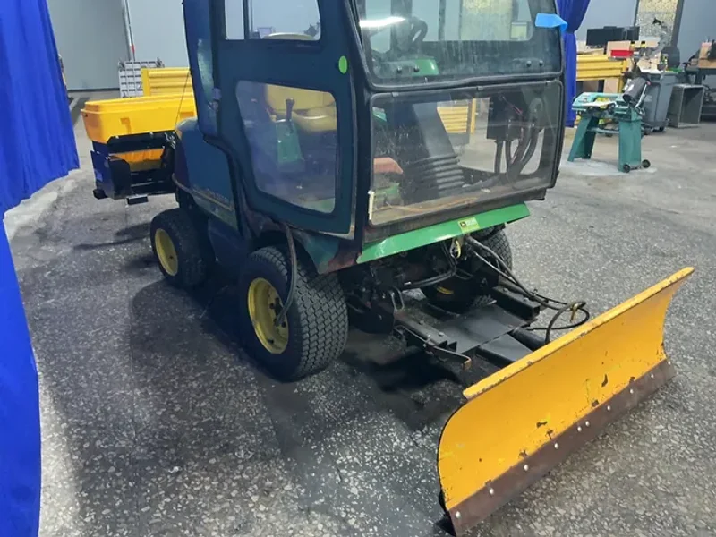 JOHN DEERE 54" BLADE 4WD TRACTOR W/SNOW PLOW &amp; SALT SPREADER  -  1435