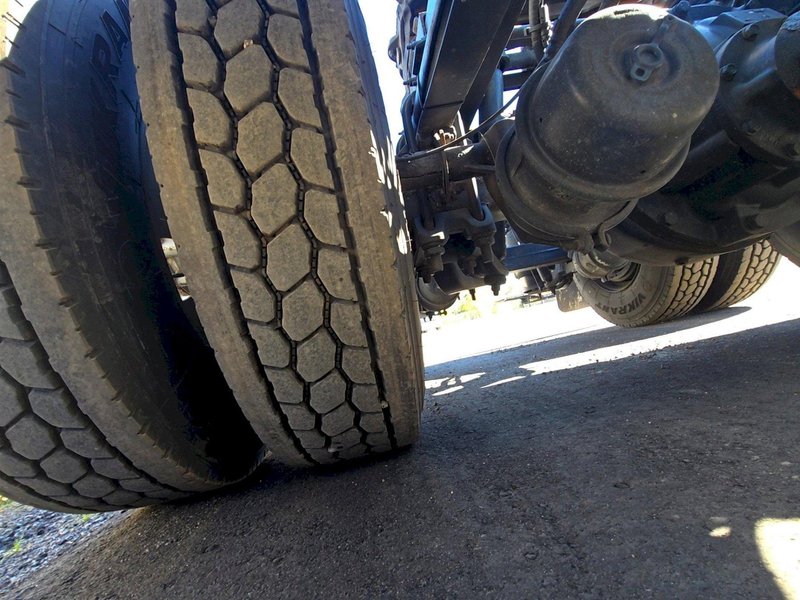 Peterbilt 579 Day Cab Truck, 2020 – PACCAR MX-13 – Automated Transmission