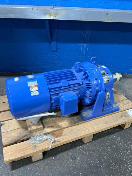 SUMITOMO 25 HP GEAR DRIVE   -  CHHMS25-6215-B-59
