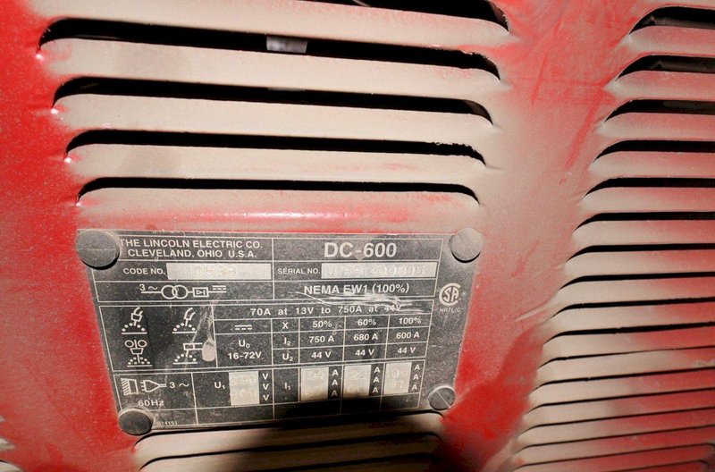 LINCOLN ELECTRIC DC-600 IDEALARC DC ARC WELDER: YOBRO #24625